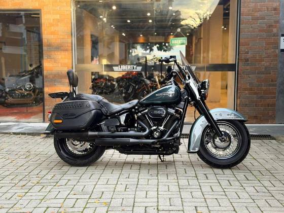 HARLEY-DAVIDSON SOFTAIL HERITAGE CLASSIC 114 